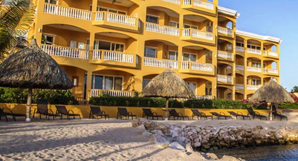 The Strand Luxury Condominiums * Curacao