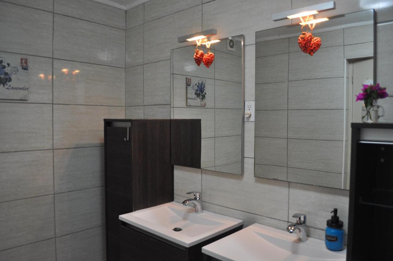 Hibiscus House Guest house 4*