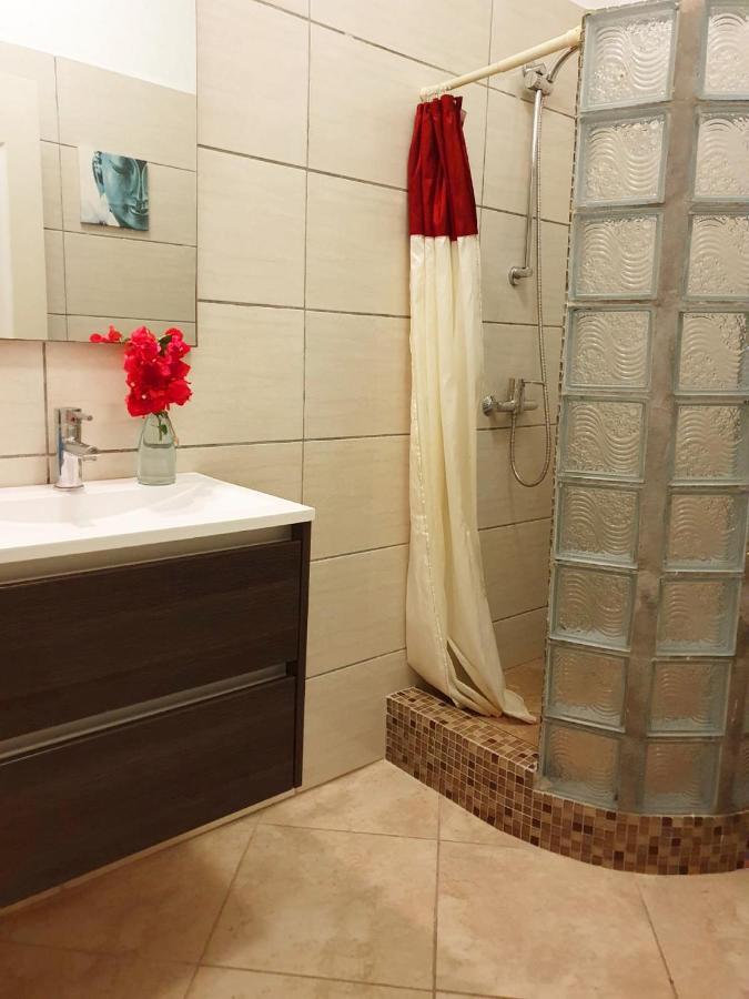 Hibiscus House Guest house 4*