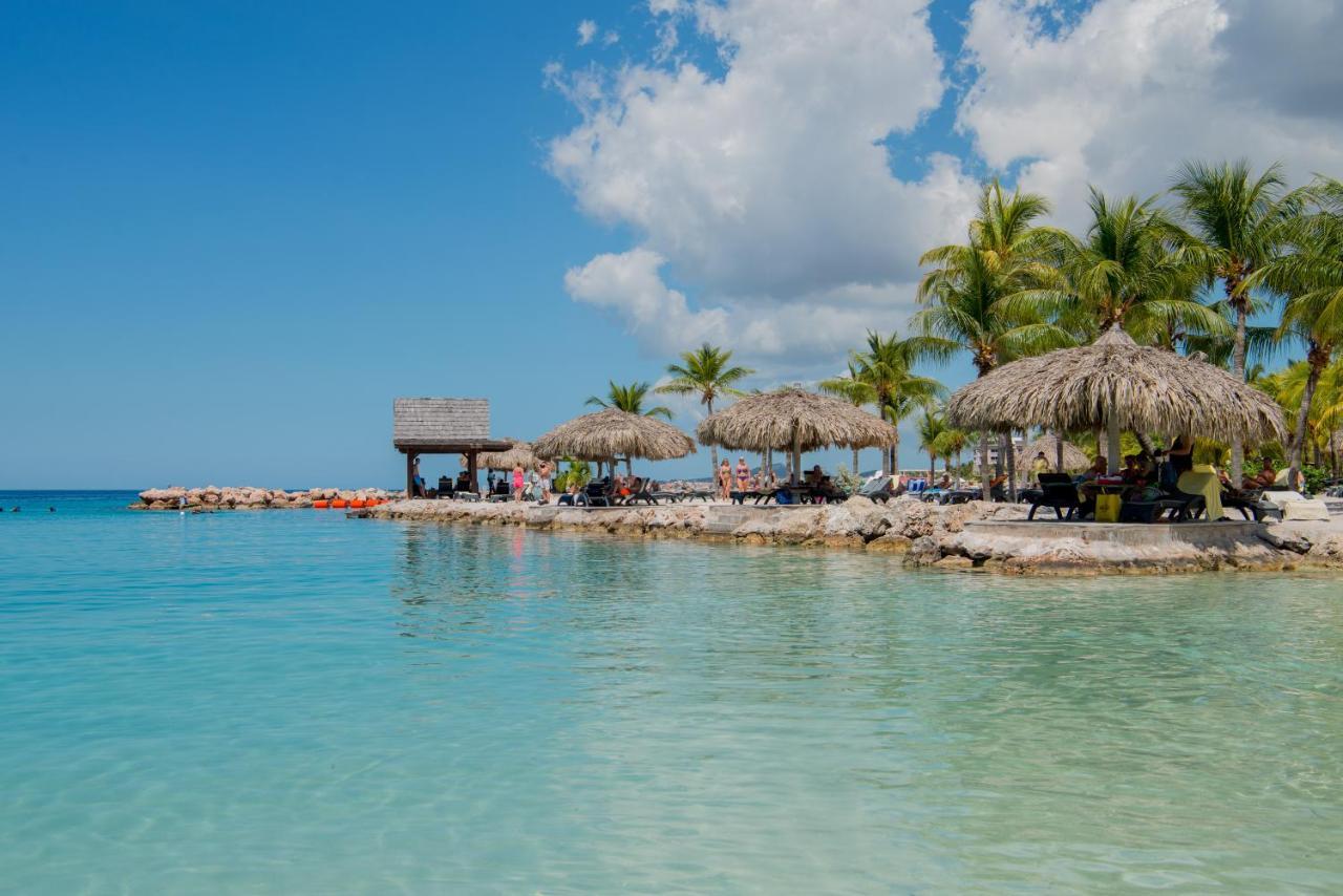 Resort Lionsdive Curacao