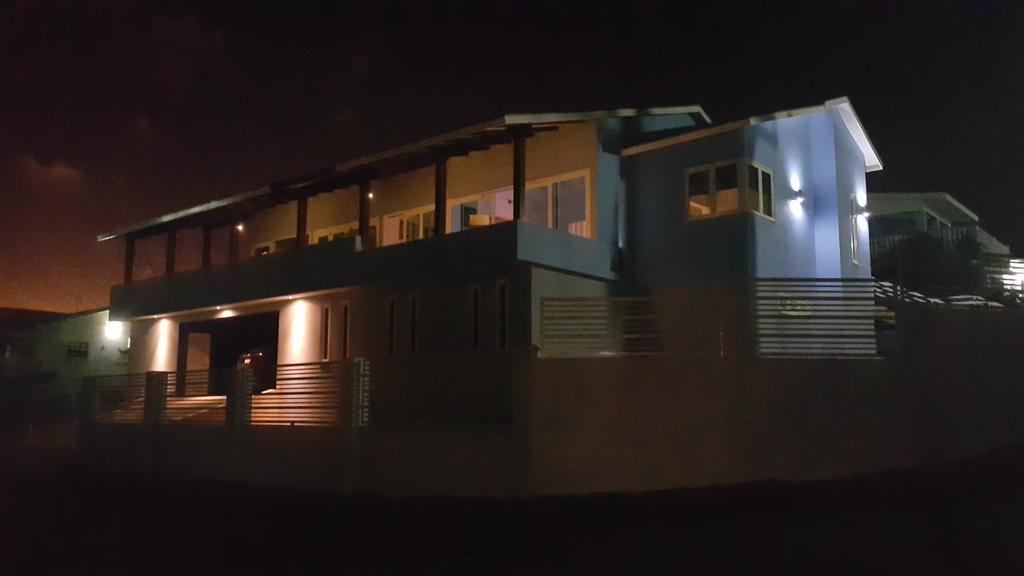 Guest house Curacao 2*