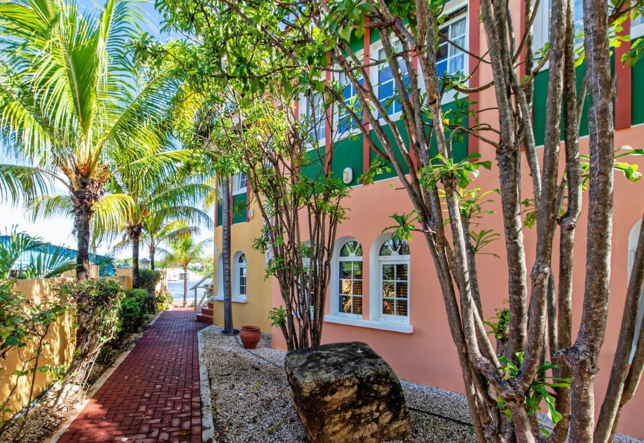 Tropical Treasure - Penthouse At The Spanish Water * Willemstad