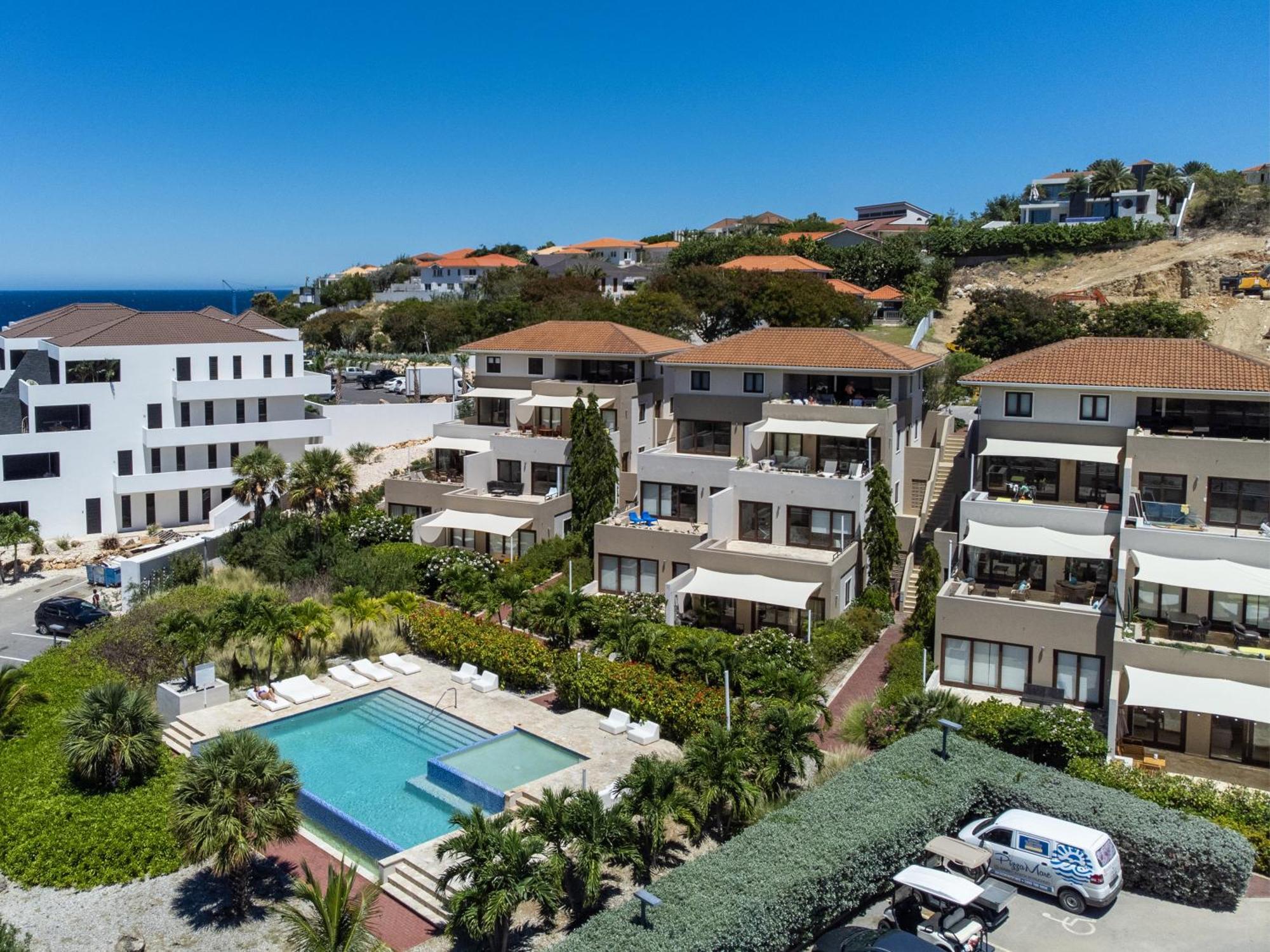 Blue Bay Curacao Golf & Resort 4*