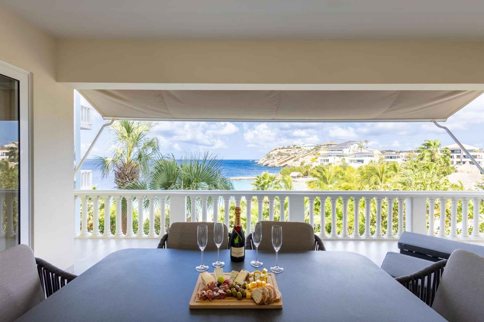 Blue Emerald At Blue Bay & Golf *