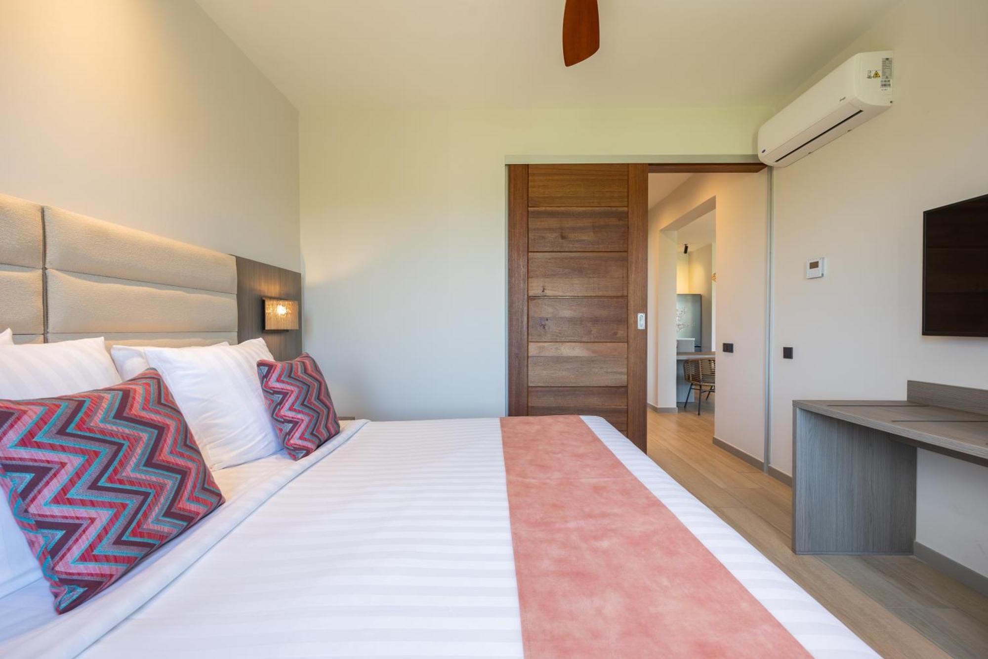 Hotel Dolphin & Wellness Curacao 3*