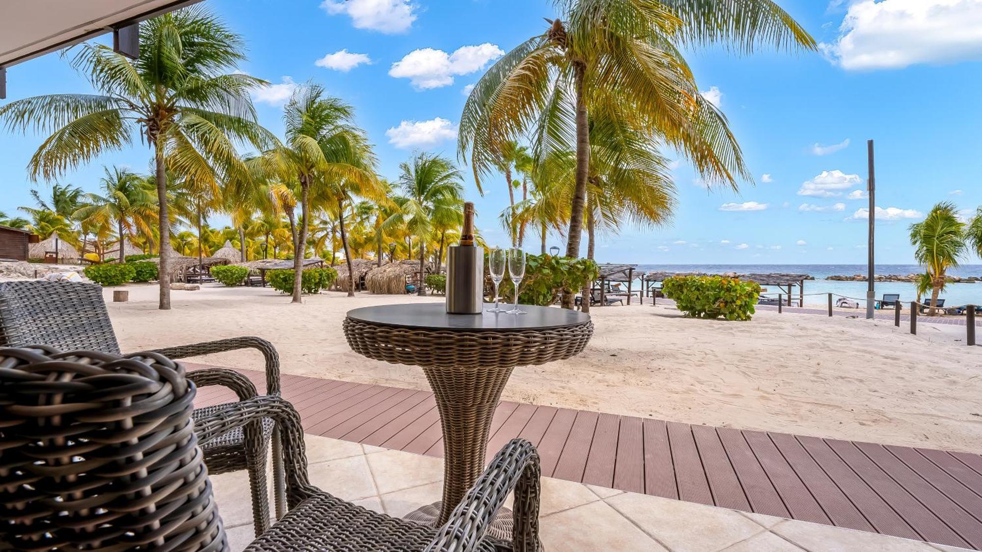 Lionsdive Resort Curacao