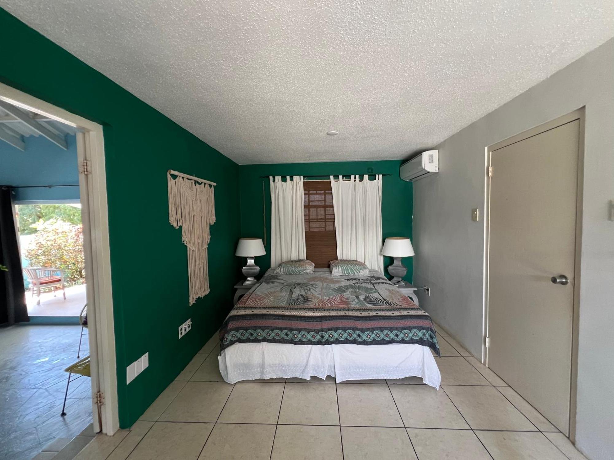 Tropical Breeze Curacao Apartment