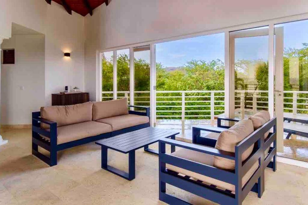 Newvilla-coral Estate-walktobeach-private Pool-up To 16 Guests Seaview * Willibrordus