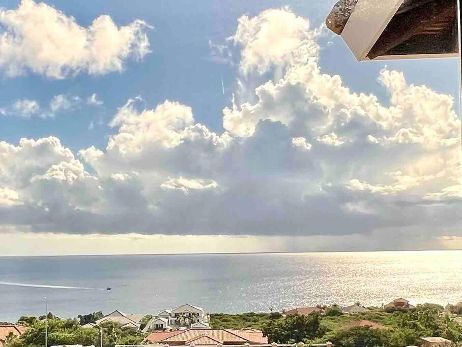 Newvilla-coral Estate-walktobeach-private Pool-up To 16 Guests Seaview Willibrordus