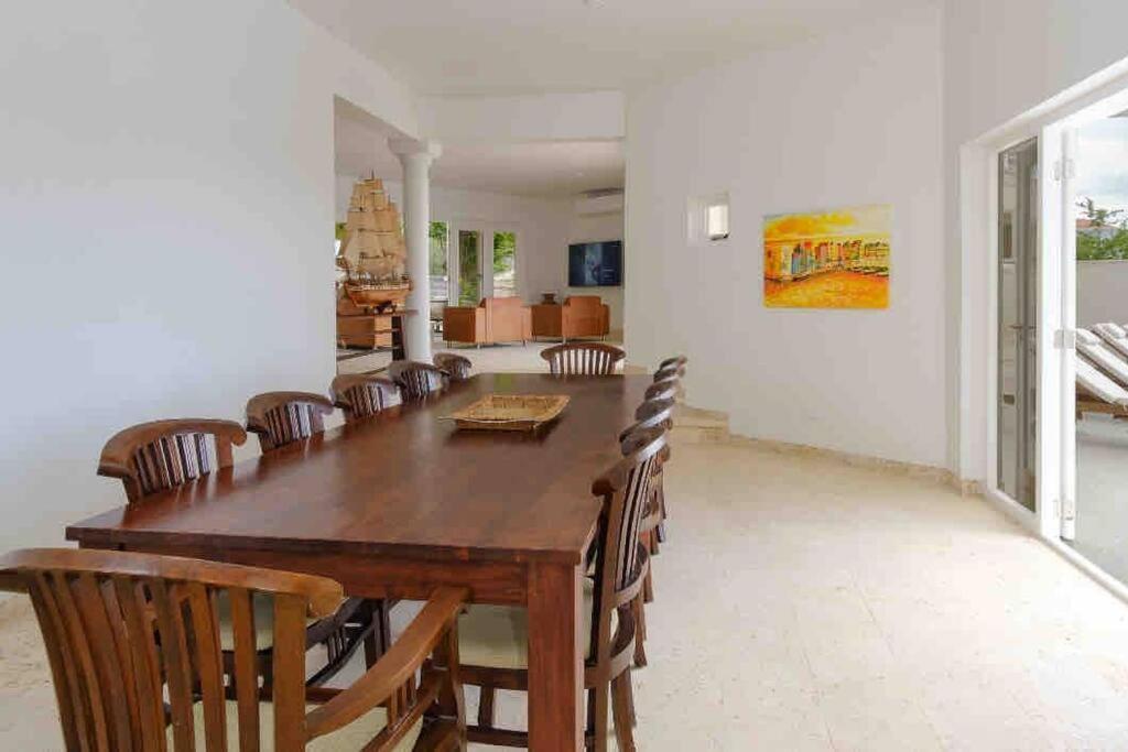 Villa Newvilla-coral Estate-walktobeach-private Pool-up To 16 Guests Seaview