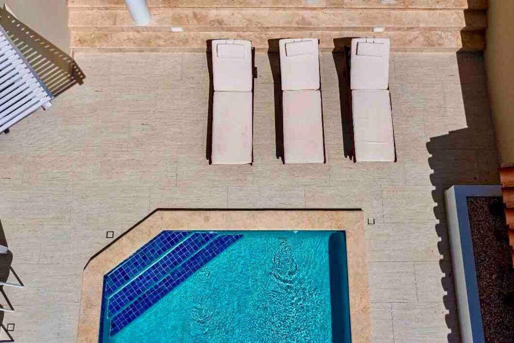 Newvilla-coral Estate-walktobeach-private Pool-up To 16 Guests Seaview Willibrordus
