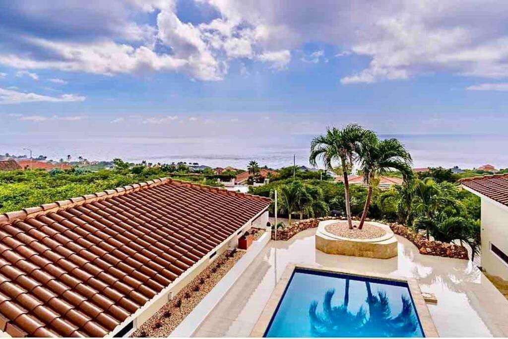 Newvilla-coral Estate-walktobeach-private Pool-up To 16 Guests Seaview * Willibrordus