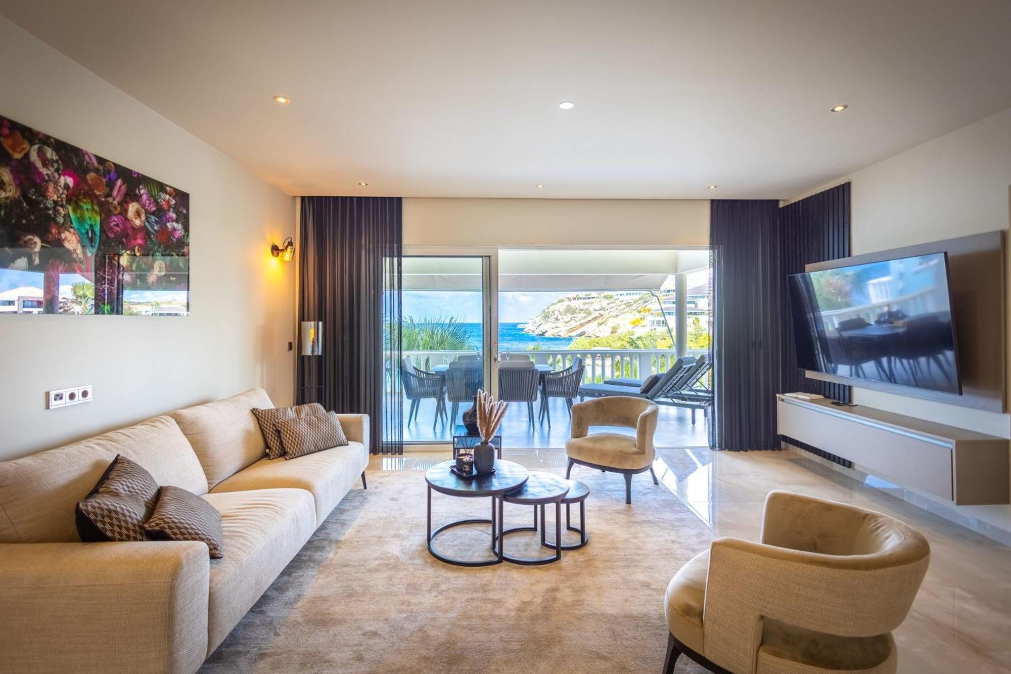 Blue Emerald At Blue Bay & Golf *