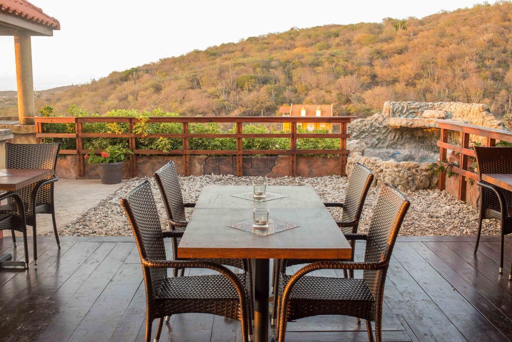 Punta West 3*