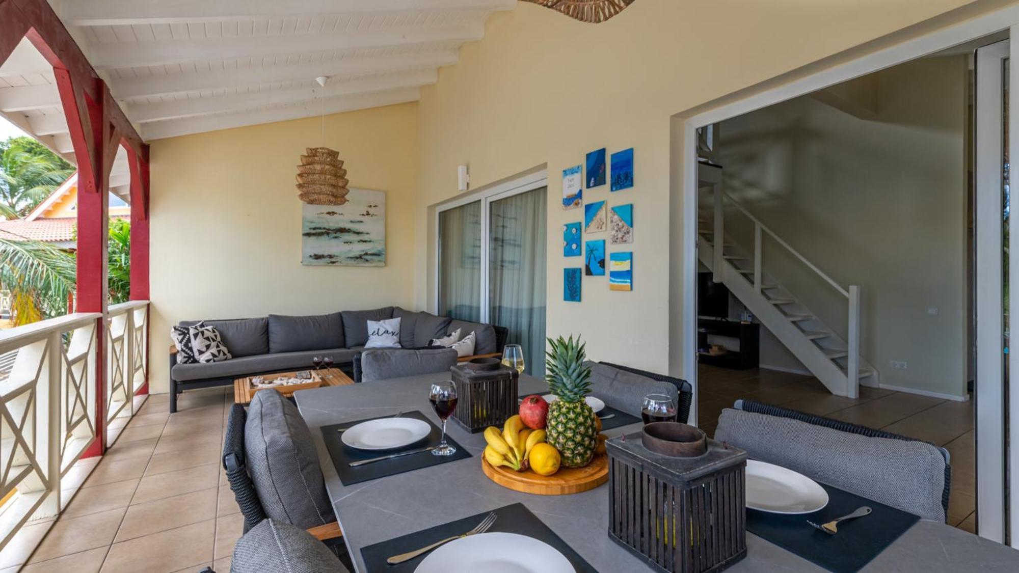 Tropical Treasure - Penthouse At The Spanish Water Apartment