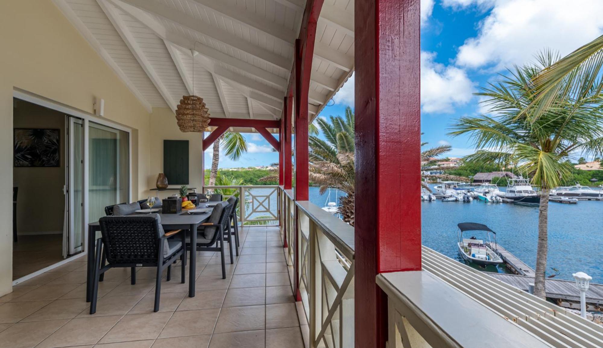 Tropical Treasure - Penthouse At The Spanish Water Willemstad