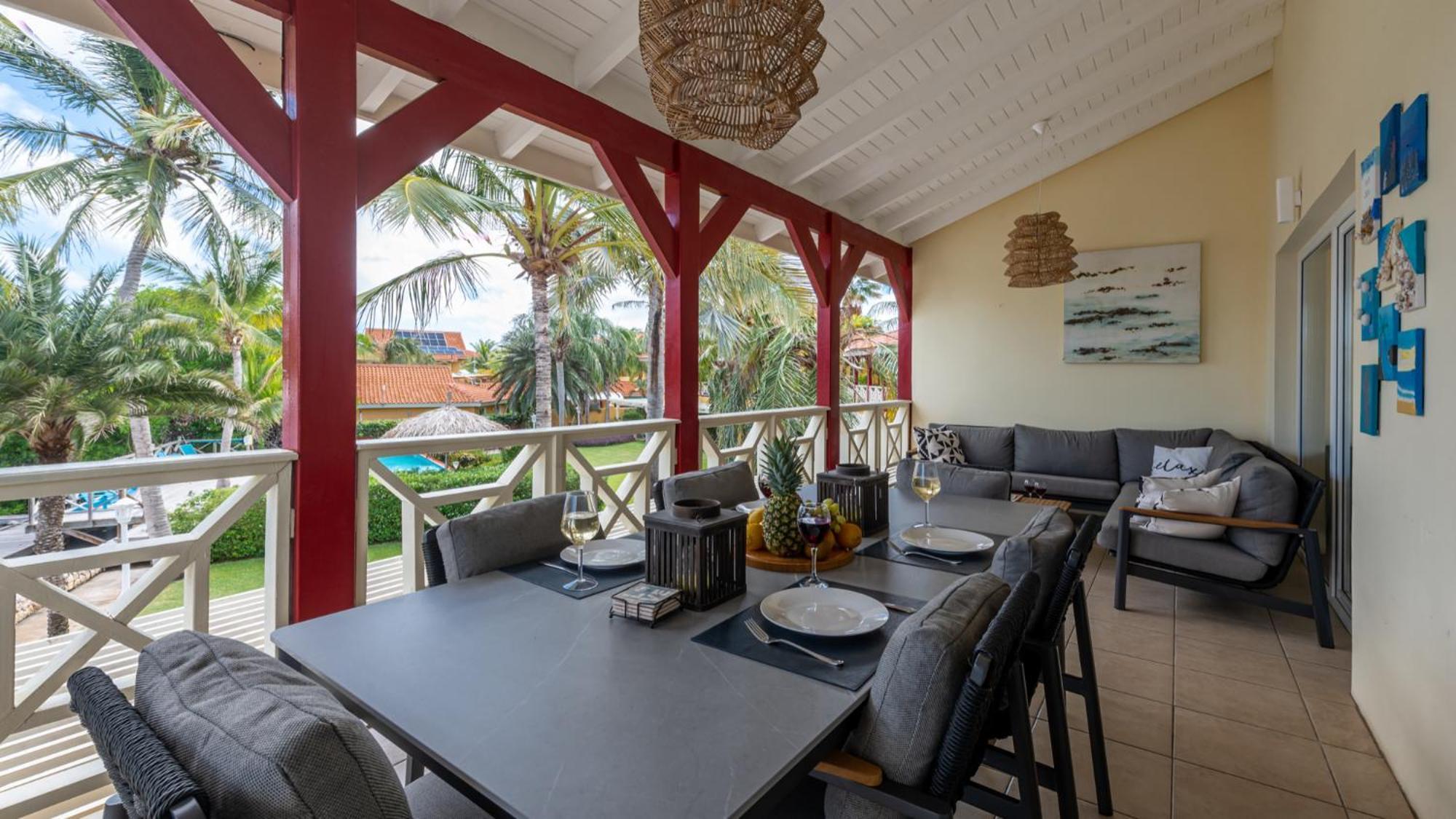 Tropical Treasure - Penthouse At The Spanish Water Apartment *