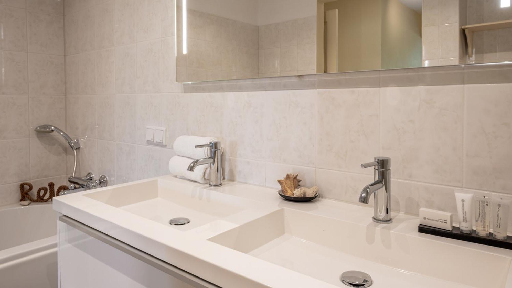Apartment Tropical Treasure - Penthouse At The Spanish Water Willemstad