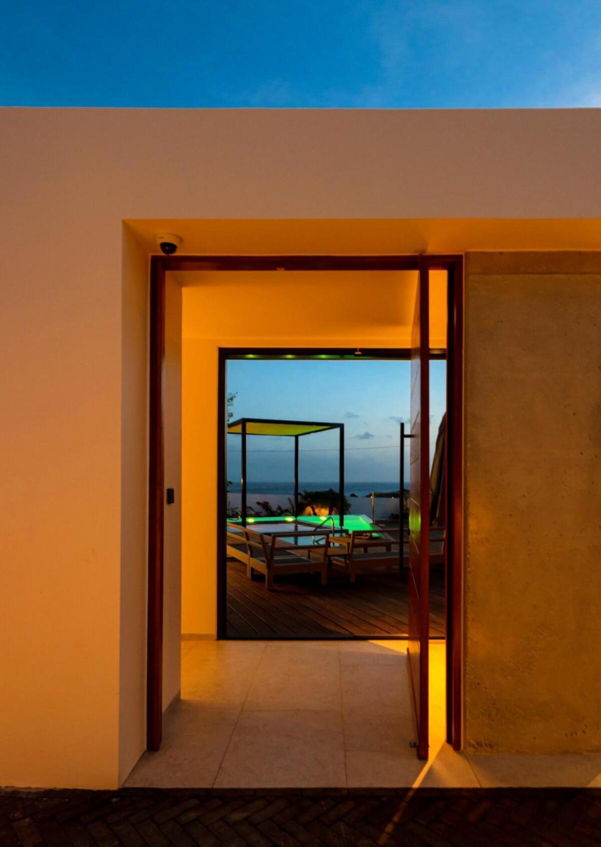 Sea View Luxury Villa *