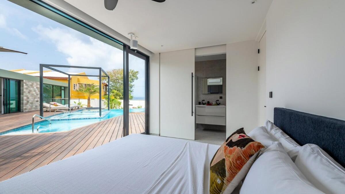 Sea View Luxury Willemstad
