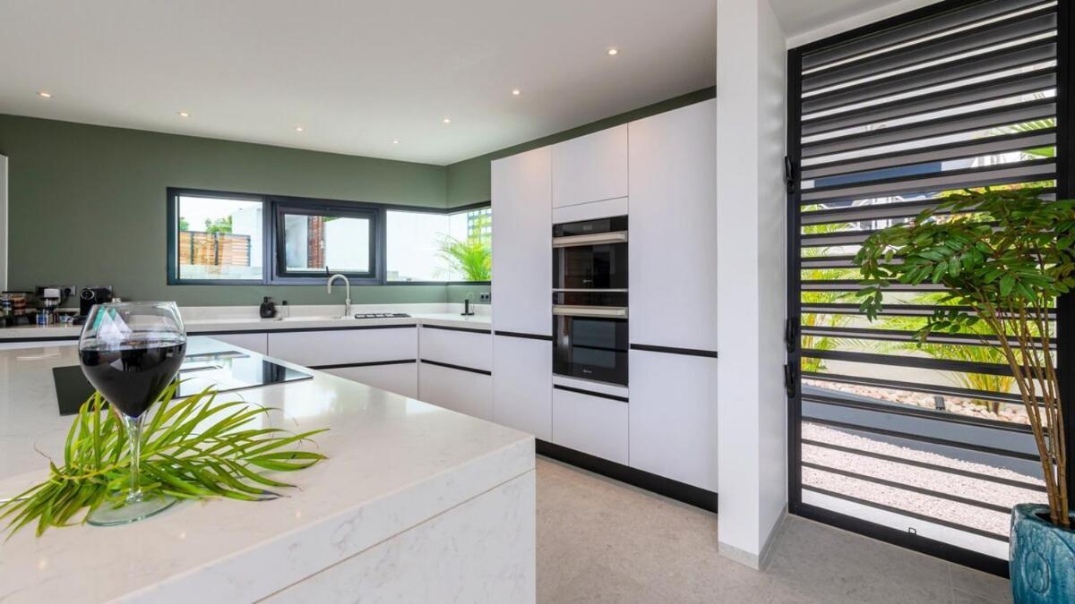 Sea View Luxury Villa Willemstad