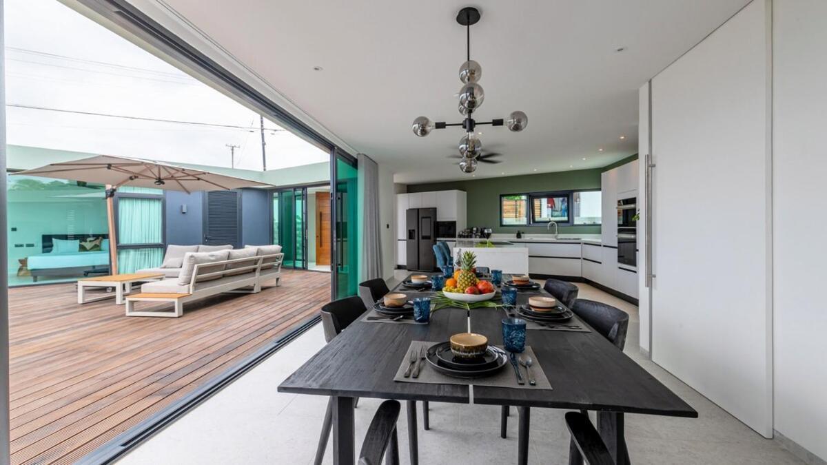 Sea View Luxury Villa