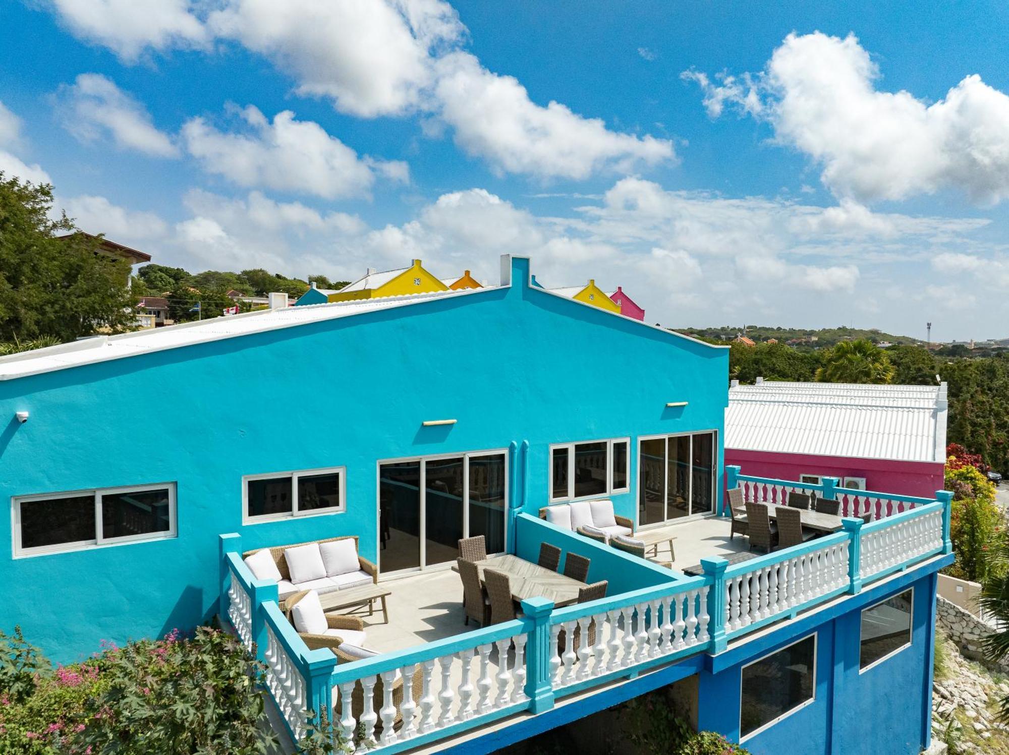Merakii Seaview Escape Curacao