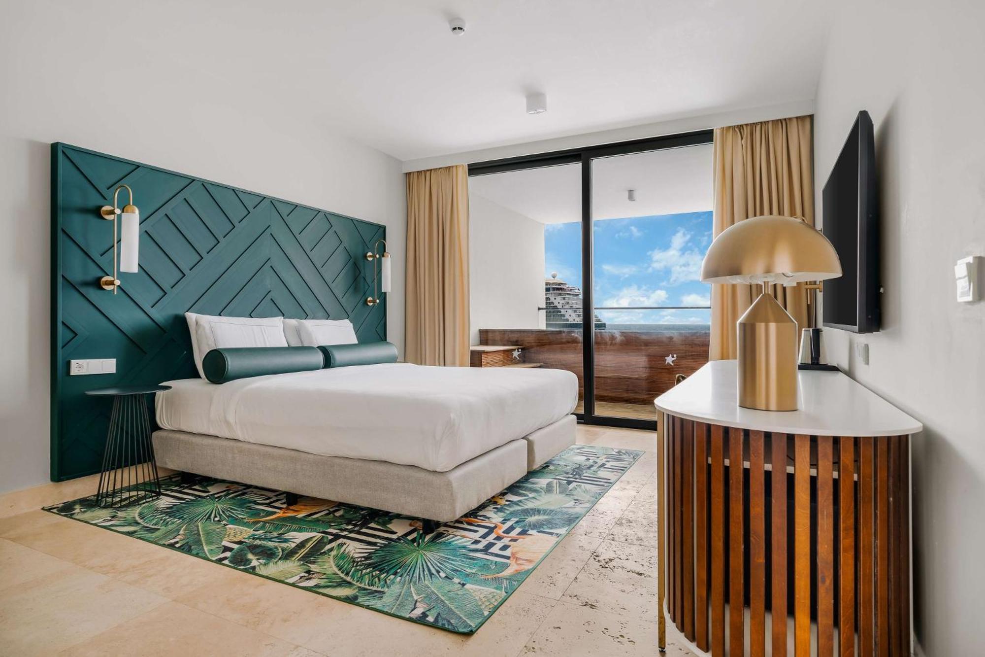 Mangrove Corendon Curacao Resort, Curio By Hilton Resort Willemstad