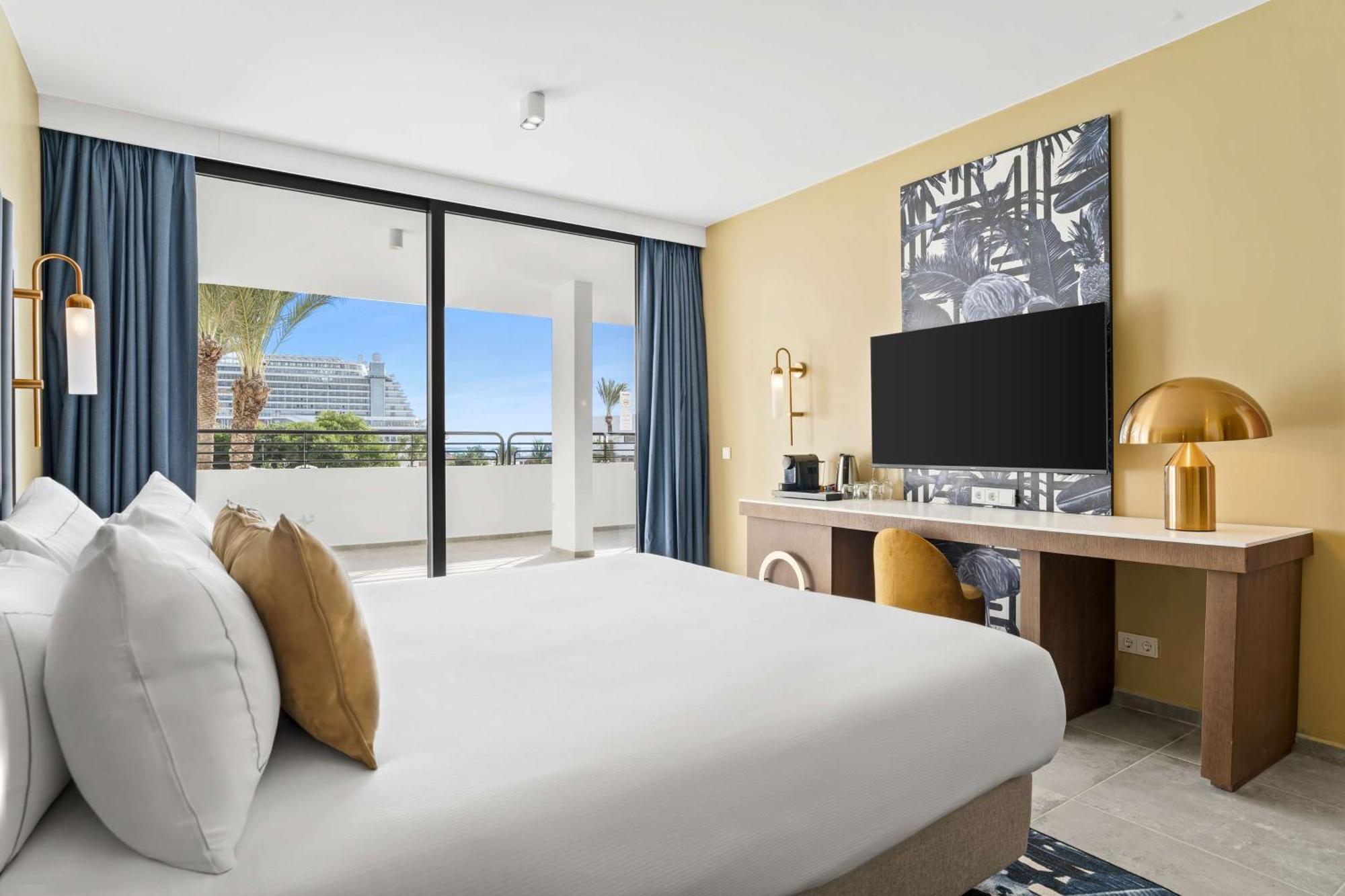 The Rif At Mangrove Corendon Curacao All-inclusive, Curio By Hilton Resort 5*
