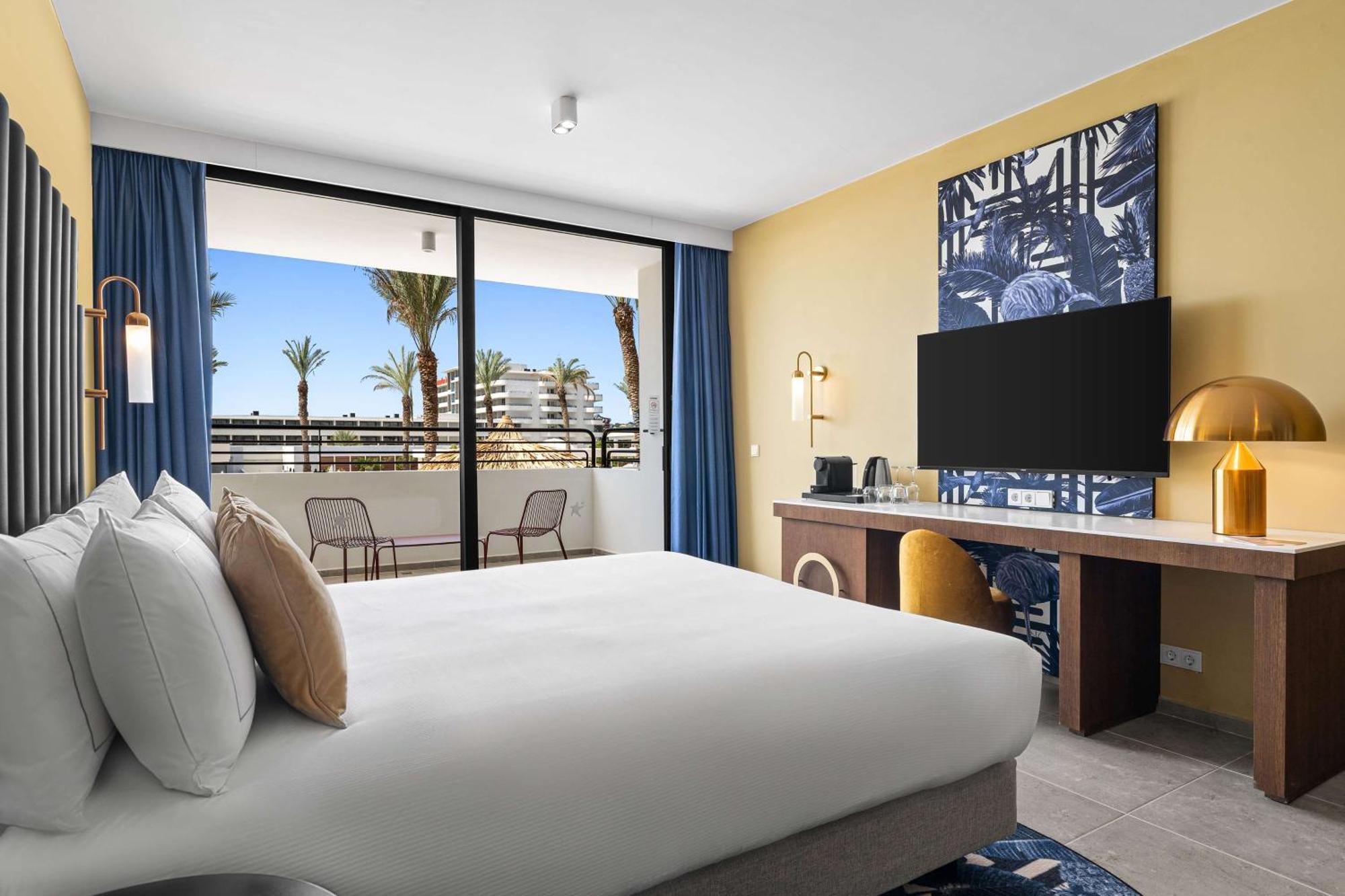 The Rif At Mangrove Corendon Curacao All-inclusive, Curio By Hilton 5*