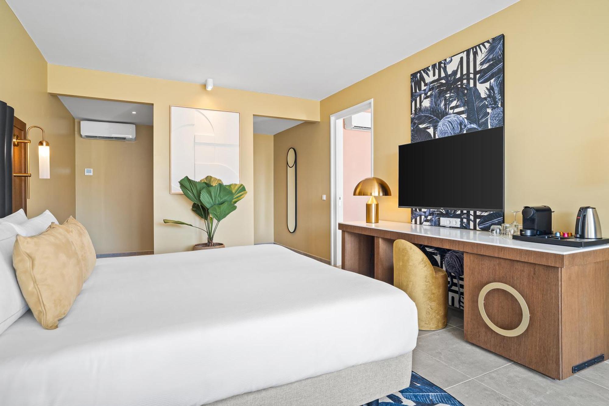 The Rif At Mangrove Corendon Curacao All-inclusive, Curio By Hilton Resort Willemstad