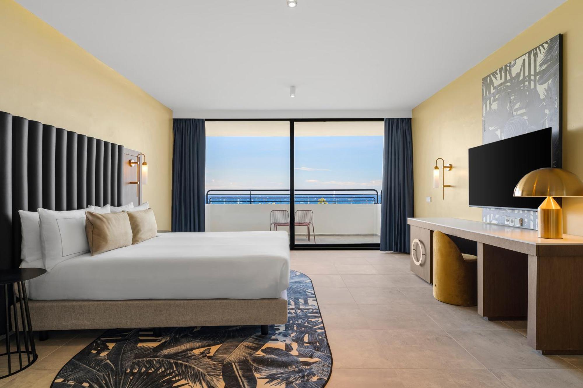 The Rif At Mangrove Corendon Curacao All-inclusive, Curio By Hilton 5*