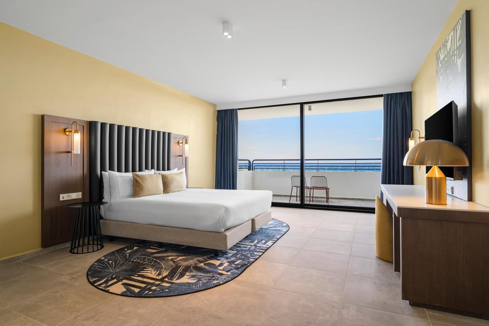 The Rif At Mangrove Corendon Curacao All-inclusive, Curio By Hilton Willemstad