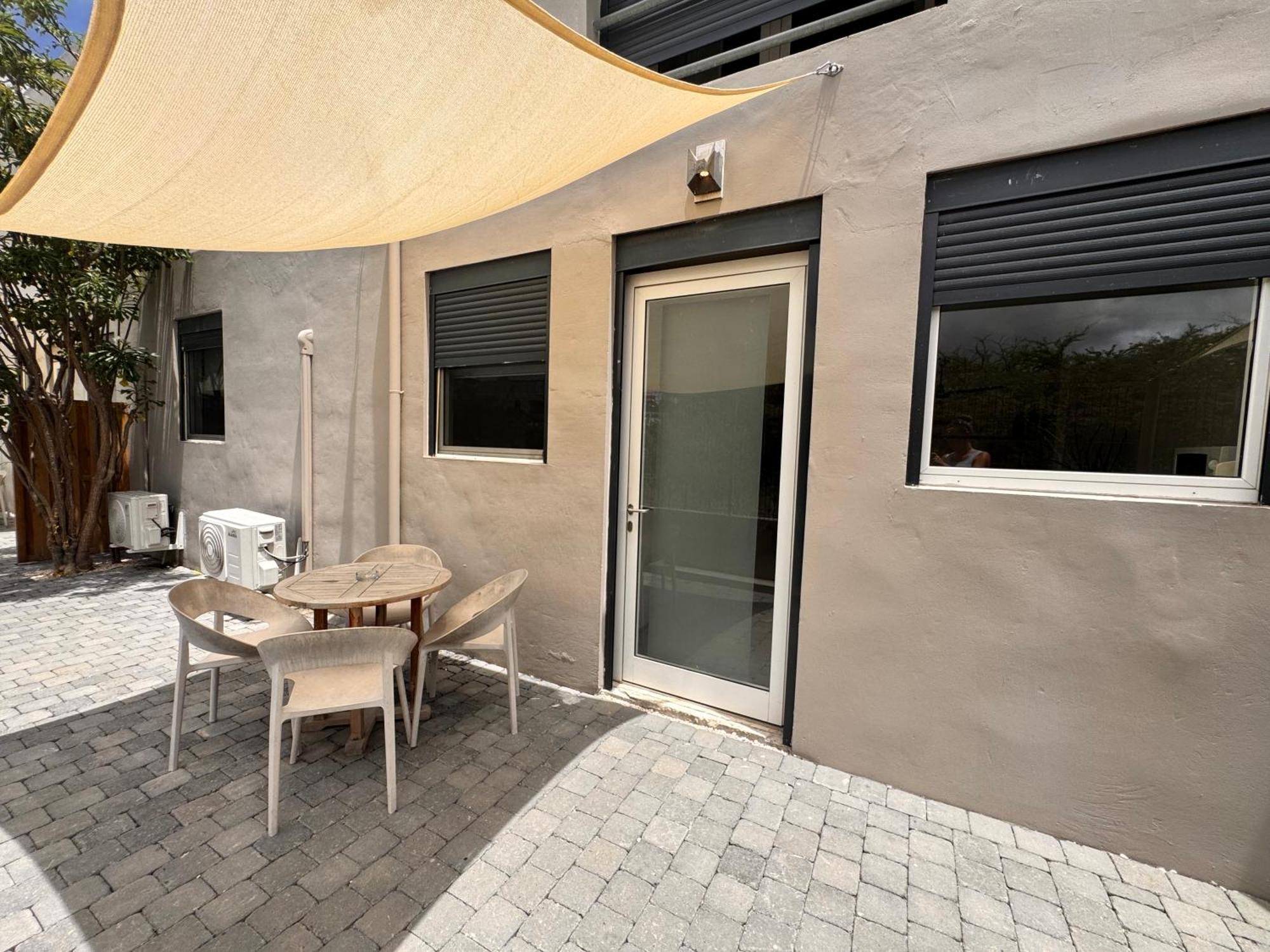 Boutique & Jt Curacao Willemstad