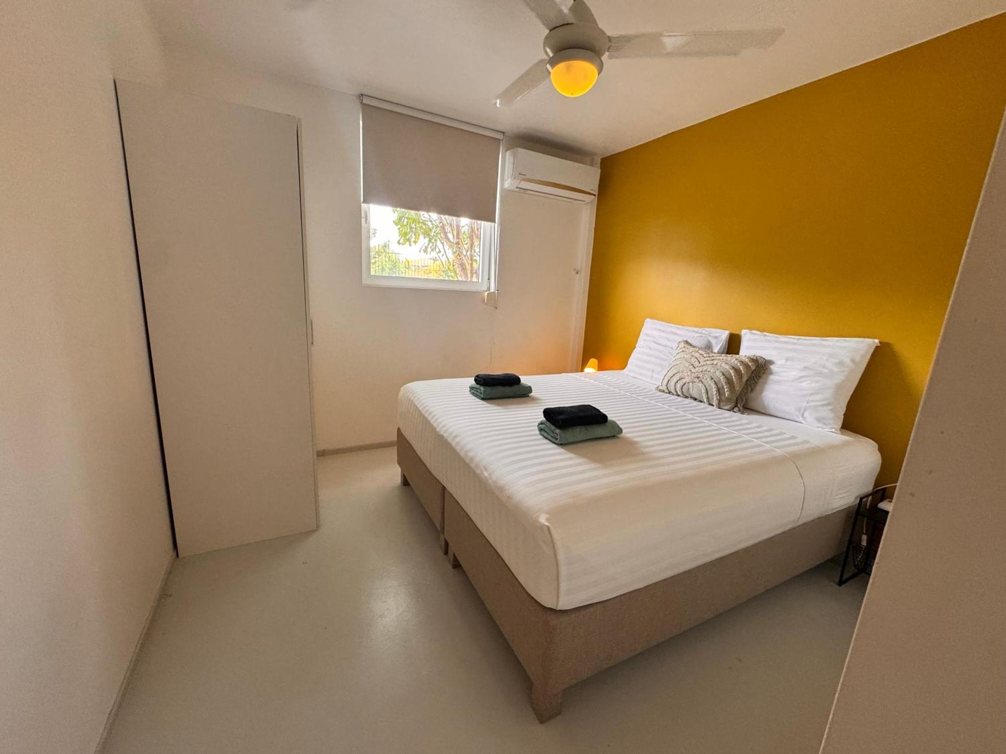 Boutique & Jt Curacao Bed & Breakfast