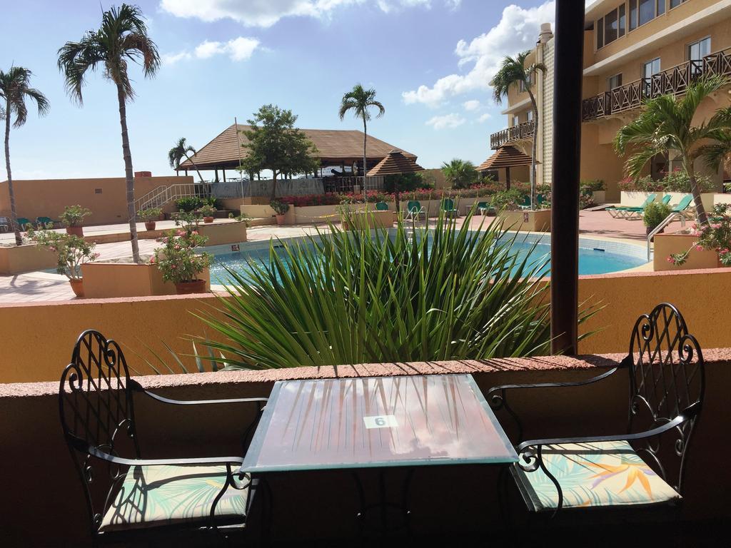 Plaza Curacao & Casino Hotel 3*