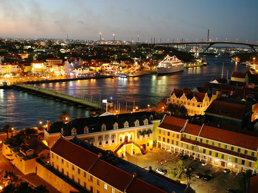 Plaza Curacao & Casino