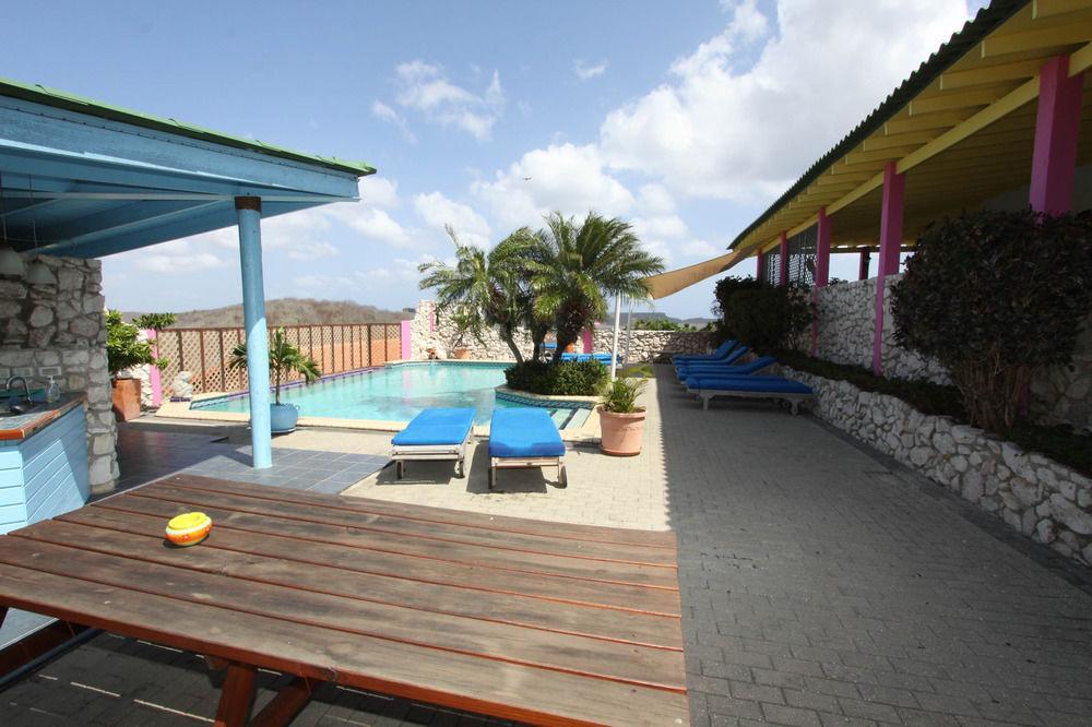 Bandabou Breeze Curacao Aparthotel 3*