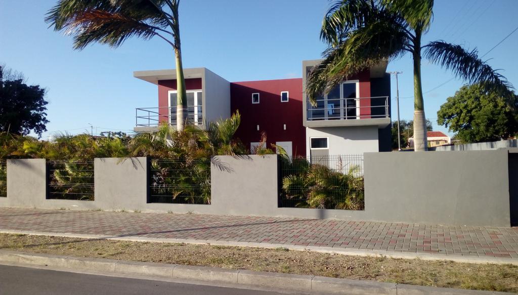 Yolo * Willemstad