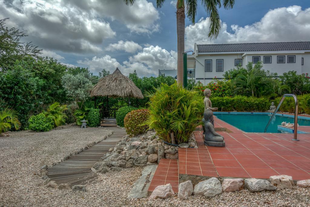 Buddha Garden Adult Only Apartment