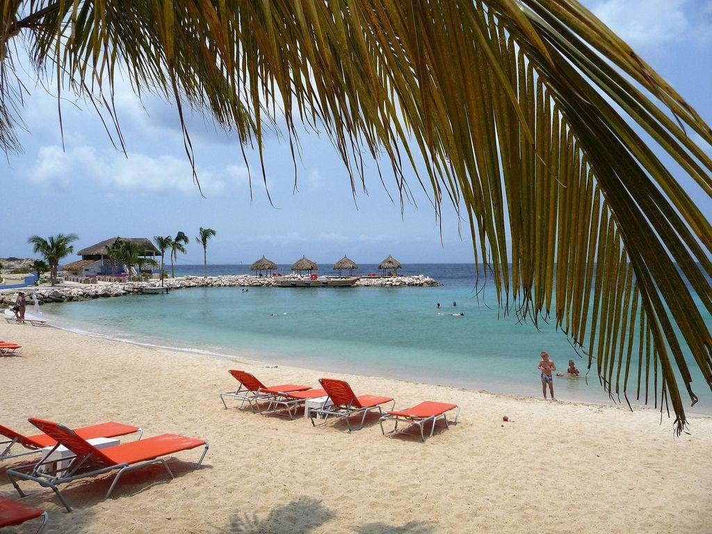 At The Beach, Golf & Villa *