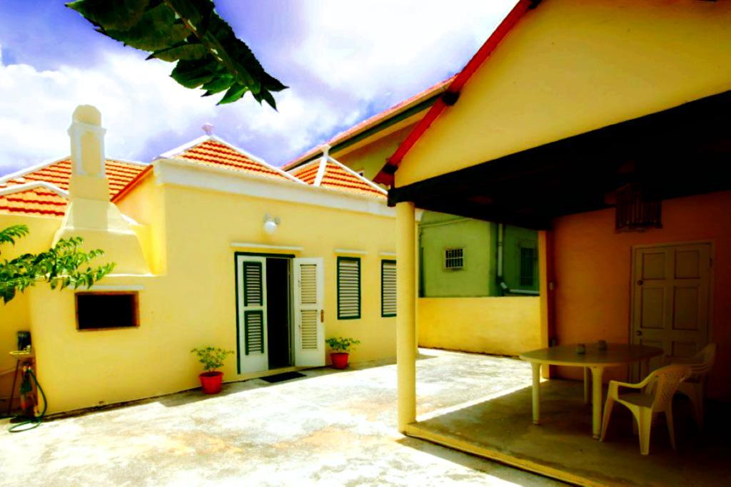Casa de hóspedes Poppy Willemstad