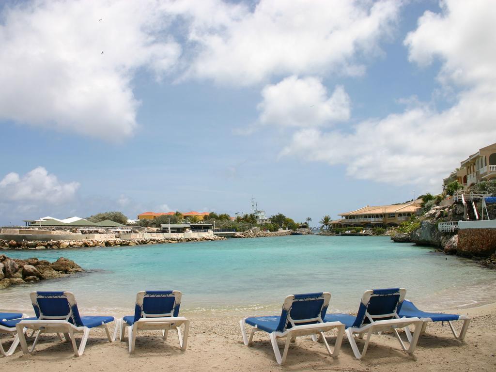 Gorgeous In Willemstad With Pool
