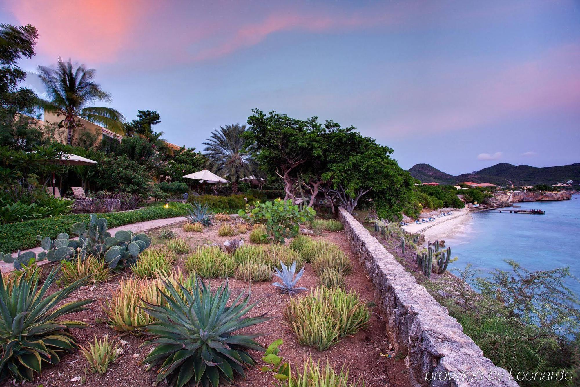 Hotel Kura Hulanda & Club 3*