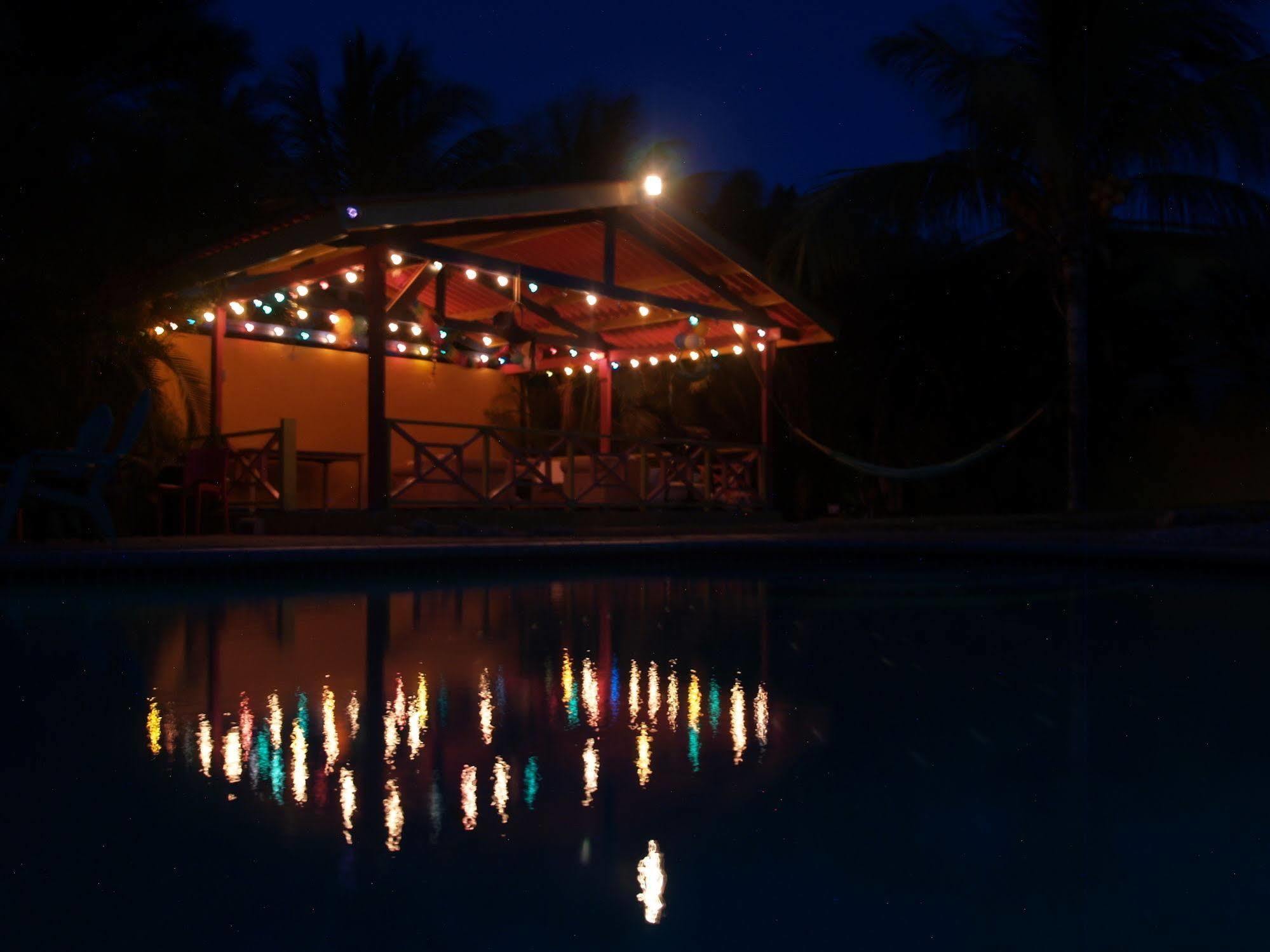 Tuk Tropical Boutique 3*