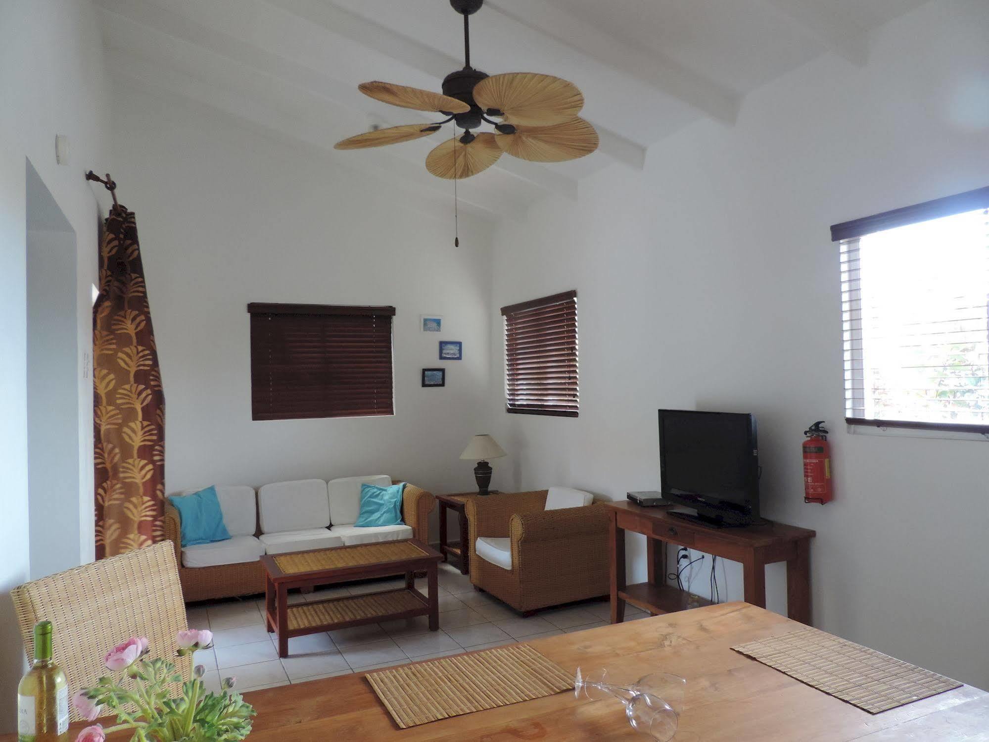 Tuk Tropical Boutique Hotel Jan Thiel