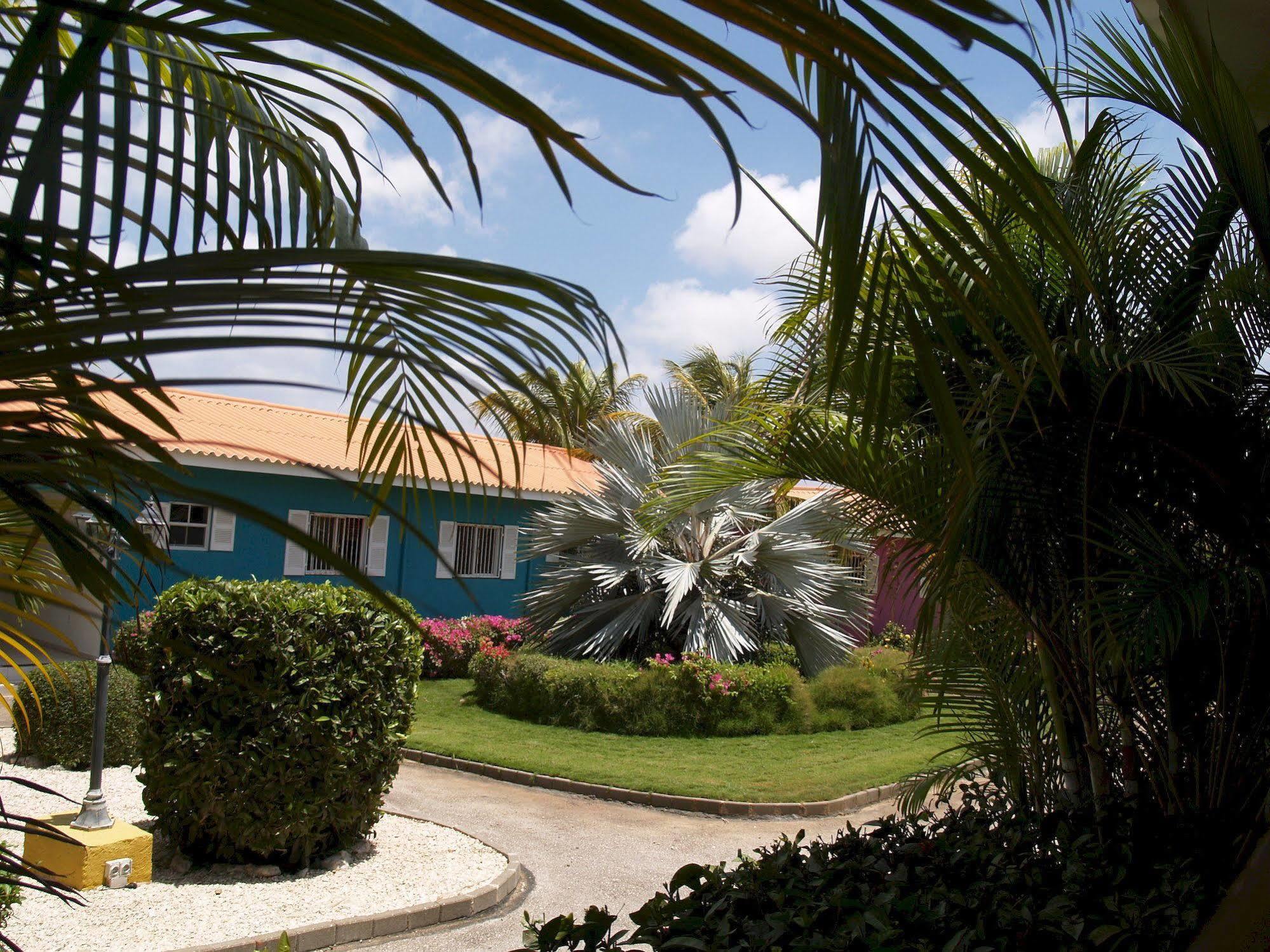 Tuk Tropical Boutique 3*