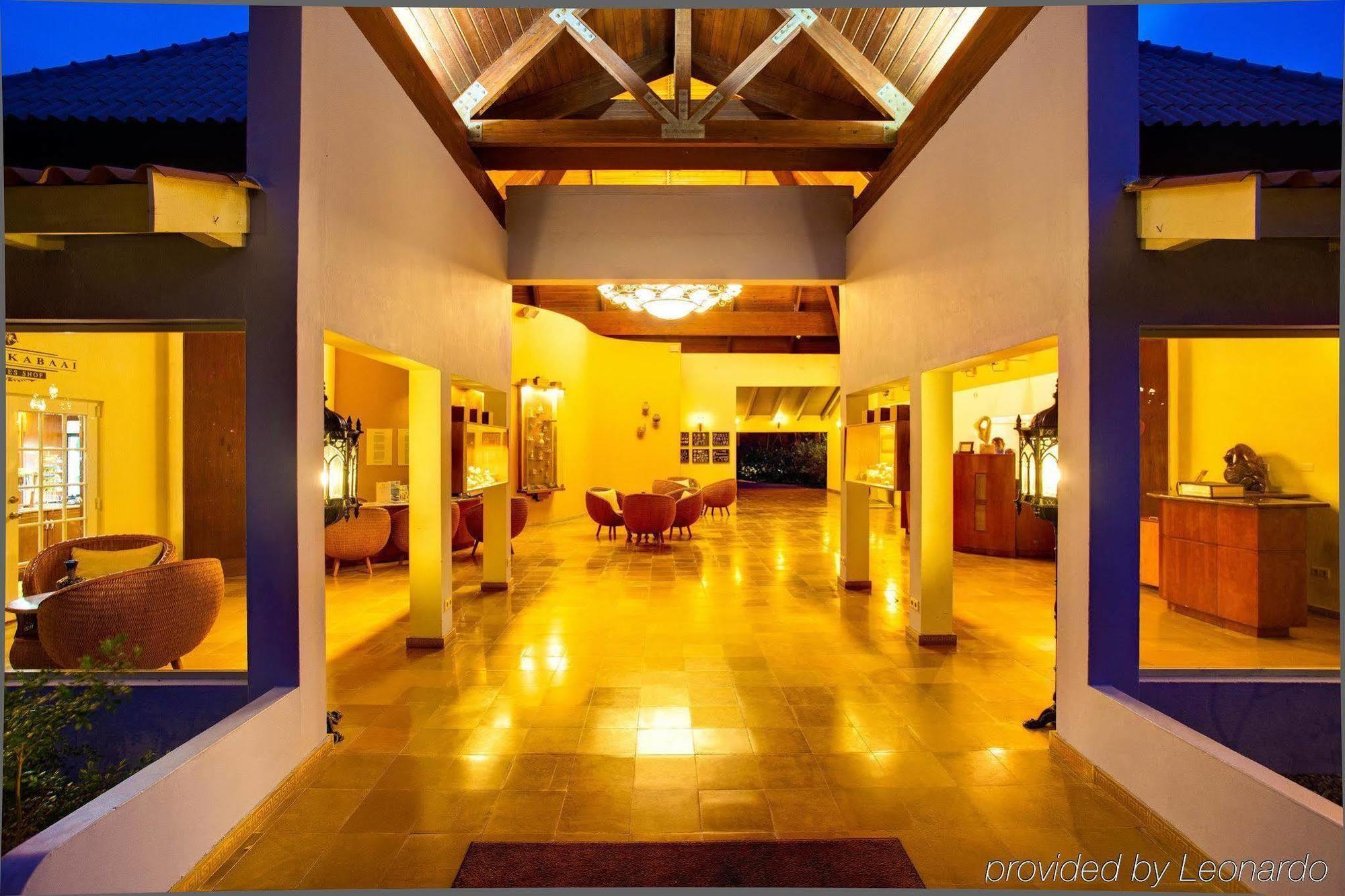 Hotel Kura Hulanda & Club 3*