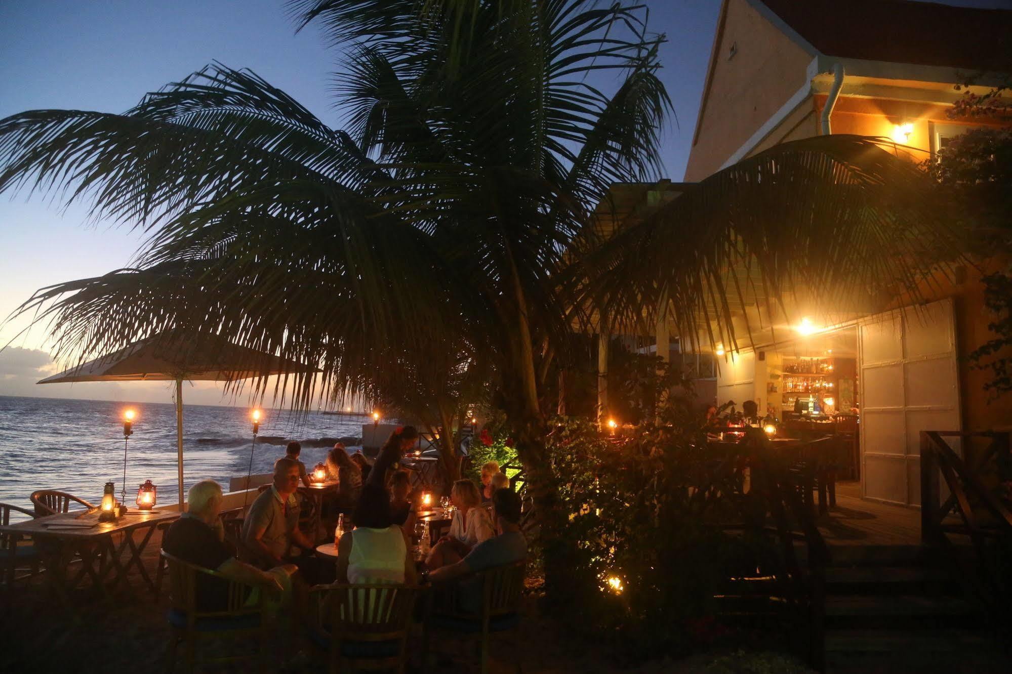 Hotel Scuba & Willemstad