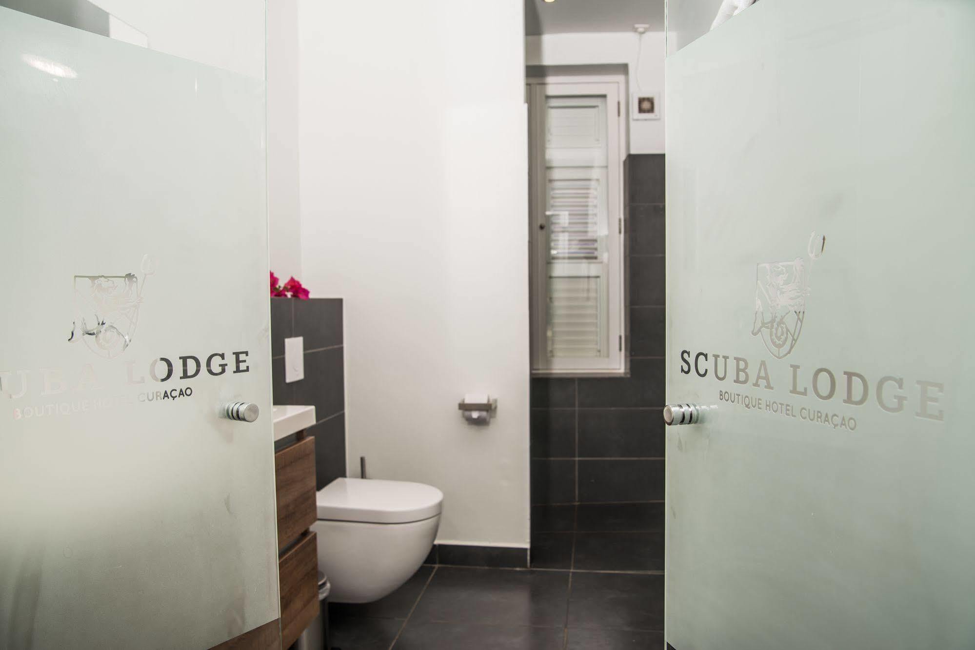 Hotel Scuba & Willemstad